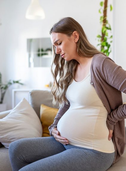 Ból krocza w ciąży. Jak go złagodzić?