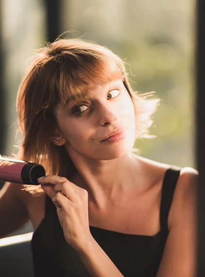 Termoochrona włosów. Jak chronić je przed wysoką temperaturą?