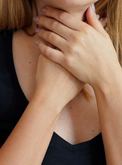 Ość w gardle. Co zrobić?