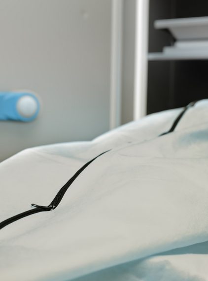 Plamy opadowe (pośmiertne). Dlaczego powstają?