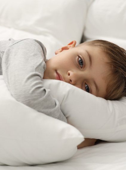 Moczenie nocne u starszych dzieci. Jak radzić sobie z problemem?