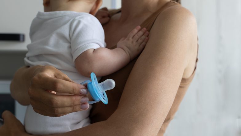 smoczek Rola smoczków w życiu niemowląt. Przegląd badań i wytycznych