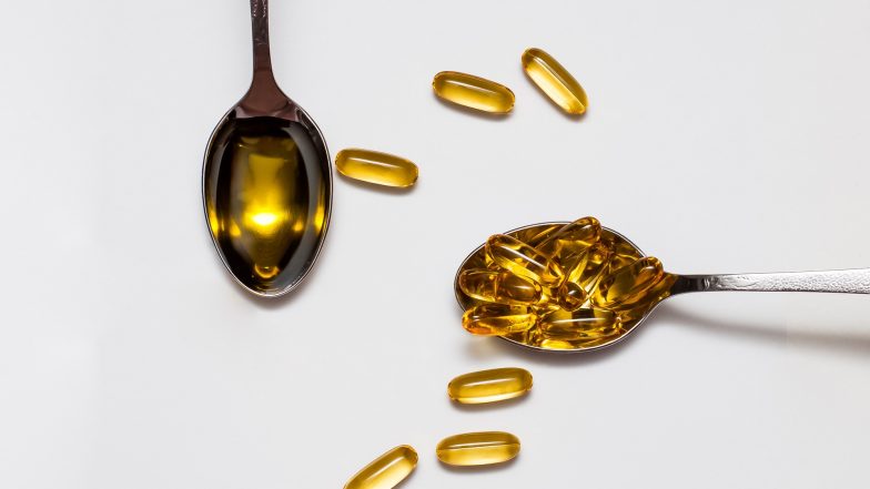 Confrontation,Of,Omega,3,Fish,Oil,In,Capsules,Against,Omega Jak wybrać najlepszy tran? Od czego zależy jego jakość?