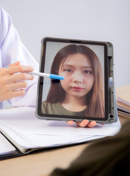 Prozopagnozja. Gdy wokół widzisz same obce twarze