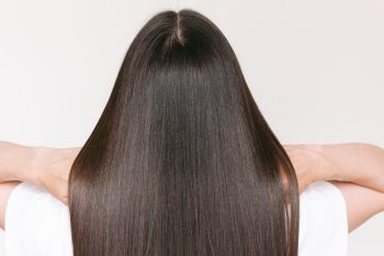 Nanoplastia włosów. Co to takiego i kiedy warto wykonać?