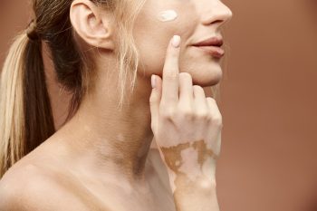 Melanina. Co to jest, gdzie powstaje i jakie pełni funkcje?