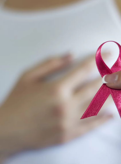 Rak piersi: FDA zatwierdza leczenie na podstawie badania krwi, zanim choroba zacznie postępować