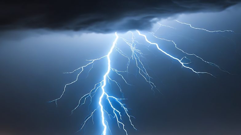 Porażenie piorunem. Objawy, skutki i pierwsza pomoc